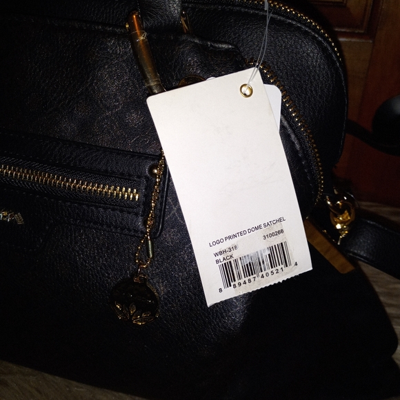 Big Buddha NWT blk with gold hardware has many cute features see pics. - Picture 7 of 10